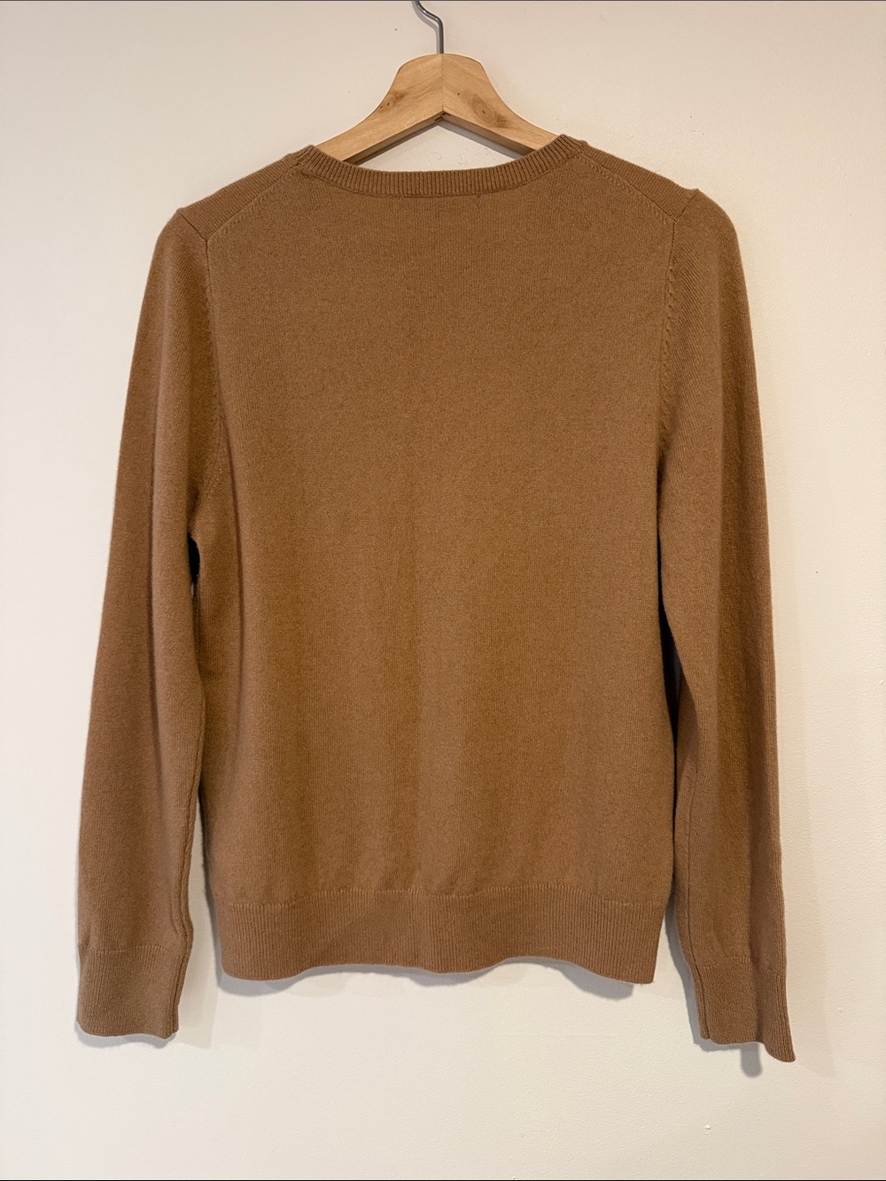 Quince Women’s  Crewneck Cashmere Sweater in Camel Brown - Medium - Picture 7 of 8